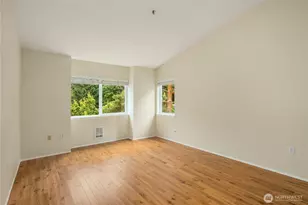 12440 NE 7th Pl, Bellevue, WA 98005 - Photo 17