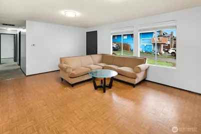 7537 44th Avenue S, Seattle, WA 98118 - Photo 3