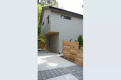 14338 Bagley Avenue N #B, Seattle, WA 98133 - Photo 23
