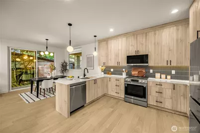14338 Bagley Avenue N #B, Seattle, WA 98133 - Photo 5
