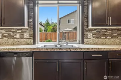 310 Leann Street, Mount Vernon, WA 98274 - Photo 17