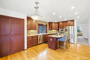 13945 SE 159th Pl, Renton, WA 98058 - Photo 15