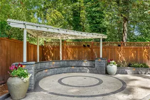 26546 SE Belvedere Way, Sammamish, WA 98075 - Photo 35