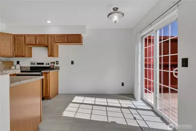 2013 Bush Avenue NW, Olympia, WA 98502 - Photo 9