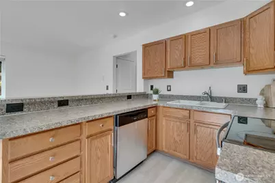 2013 Bush Avenue NW, Olympia, WA 98502 - Photo 11