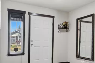 301 Barry Loop, Mount Vernon, WA 98274 - Photo 3