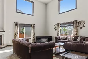 301 Barry Loop, Mount Vernon, WA 98274 - Photo 11