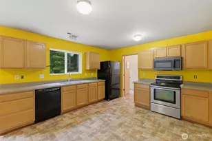 21284 Brevik Pl NW, Poulsbo, WA 98370 - Photo 7