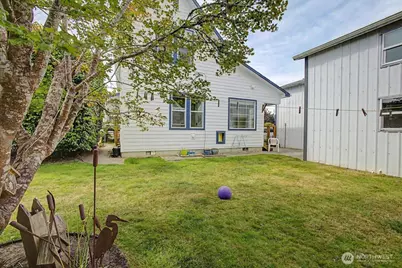 304 Spruce Street E, Ilwaco, WA 98624 - Photo 35