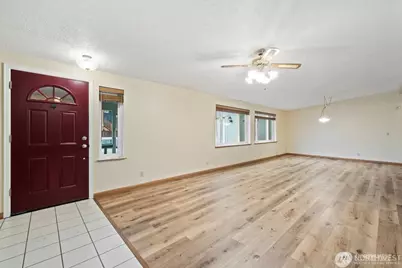 1402 22nd Street NE #546, Auburn, WA 98002 - Photo 3