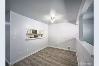 2611 NE 4th Street #213, Renton, WA 98056 - Photo 11