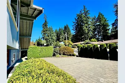 14820 NE 12th Street, Bellevue, WA 98007 - Photo 3