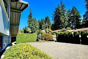 14820 NE 12th St, Bellevue, WA 98007 - Photo 3