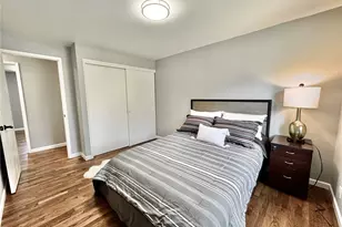 14820 NE 12th St, Bellevue, WA 98007 - Photo 17