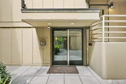3401 Wallingford Avenue N #401, Seattle, WA 98103 - Photo 23