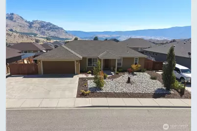 434 N Wilson Street, Chelan, WA 98816 - Photo 1