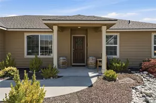 434 N Wilson St, Chelan, WA 98816 - Photo 3