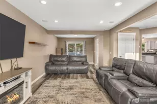 10205 216th Ave E, Bonney Lake, WA 98391 - Photo 5