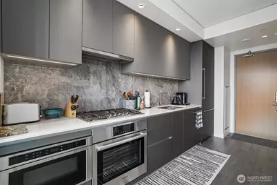 2510 6th Avenue #1706, Seattle, WA 98121 - Photo 5