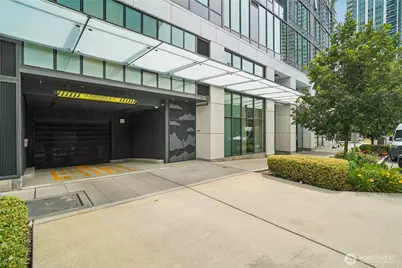 2510 6th Avenue #1706, Seattle, WA 98121 - Photo 17