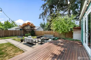 8106 Stone Ave N, Seattle, WA 98103 - Photo 23
