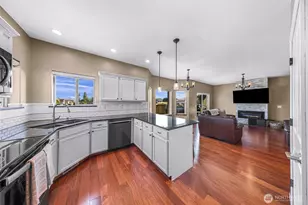2653 Lochcarron Dr, Ferndale, WA 98248 - Photo 11