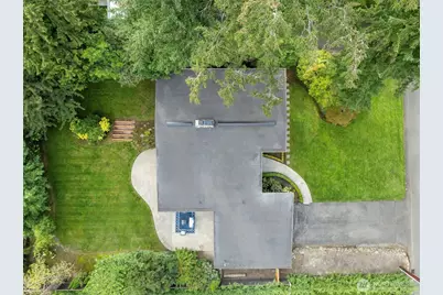 9125 NE 21st Place, Clyde Hill, WA 98004 - Photo 23