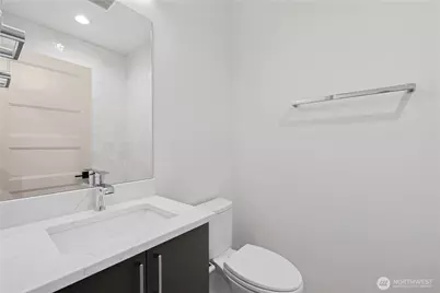 7009 9th Avenue NE, Seattle, WA 98115 - Photo 17