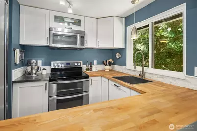 16409 29th Drive SE, Bothell, WA 98021 - Photo 5
