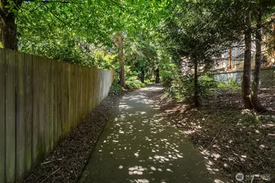 16409 29th Drive SE, Bothell, WA 98021 - Photo 9
