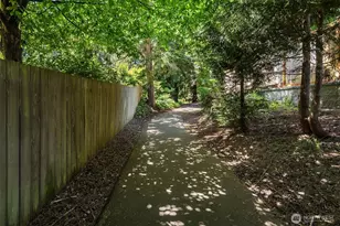 16409 29th Dr SE, Bothell, WA 98021 - Photo 9