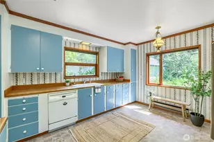7637 NE 165th St, Kenmore, WA 98028 - Photo 11
