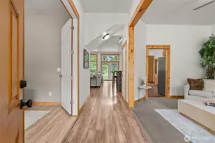 14911 318th St E, Graham, WA 98338 - Photo 9