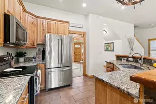 14911 318th St E, Graham, WA 98338 - Photo 17