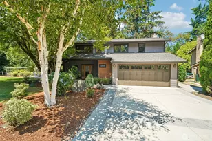 18448 SE 43rd Pl, Issaquah, WA 98027 - Photo 1