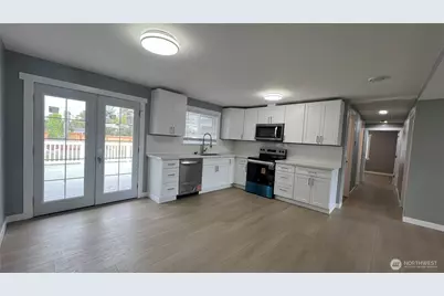 7643 S Ainsworth Avenue, Tacoma, WA 98408 - Photo 7