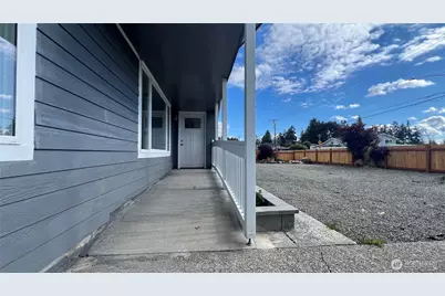 7643 S Ainsworth Avenue, Tacoma, WA 98408 - Photo 3