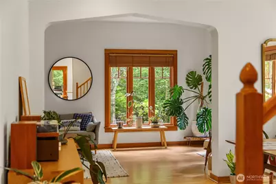 164 McGraw Street, Seattle, WA 98109 - Photo 11