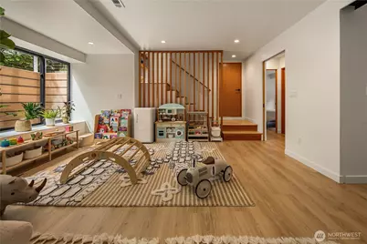 164 McGraw Street, Seattle, WA 98109 - Photo 23