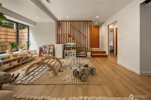 164 McGraw St, Seattle, WA 98109 - Photo 23