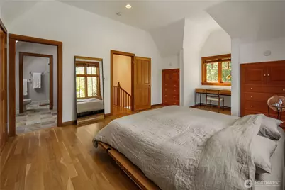 164 McGraw Street, Seattle, WA 98109 - Photo 29