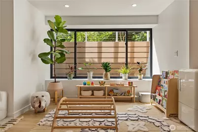 164 McGraw Street, Seattle, WA 98109 - Photo 25