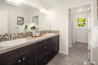 13874 Lavigne Court NE, Bainbridge Island, WA 98110 - Photo 19