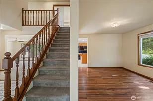 544 SW Muzzall St, Oak Harbor, WA 98277 - Photo 5