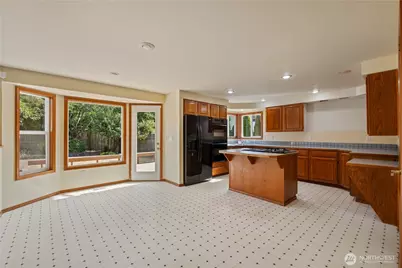 544 SW Muzzall Street, Oak Harbor, WA 98277 - Photo 9
