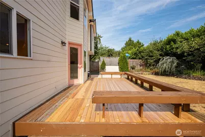 544 SW Muzzall Street, Oak Harbor, WA 98277 - Photo 33