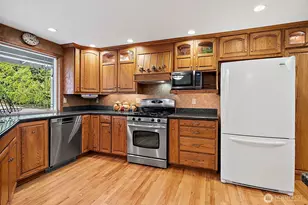 20829 SE 281st St, Kent, WA 98042 - Photo 9