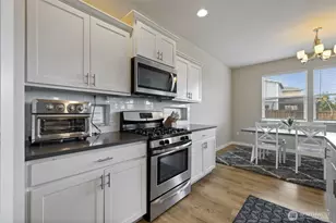 16028 77th Ave Ct E, Puyallup, WA 98375 - Photo 17