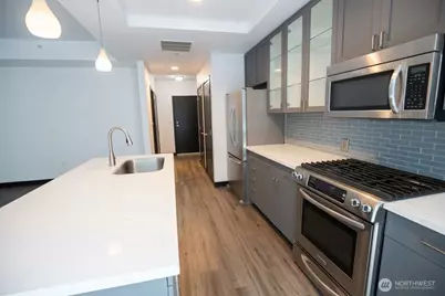 2716 Elliott Ave #405, Seattle, WA 98121 - Photo 7