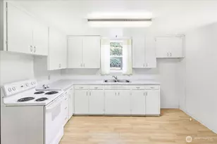 1020 S College Ave, College Place, WA 99324 - Photo 17